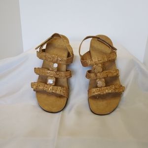 VIONIC strappy sandal